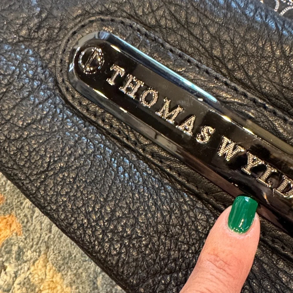 Thomas Wylde Black Textured Clutch with charcoal/pewter rhinestone skull - Picture 13 of 13